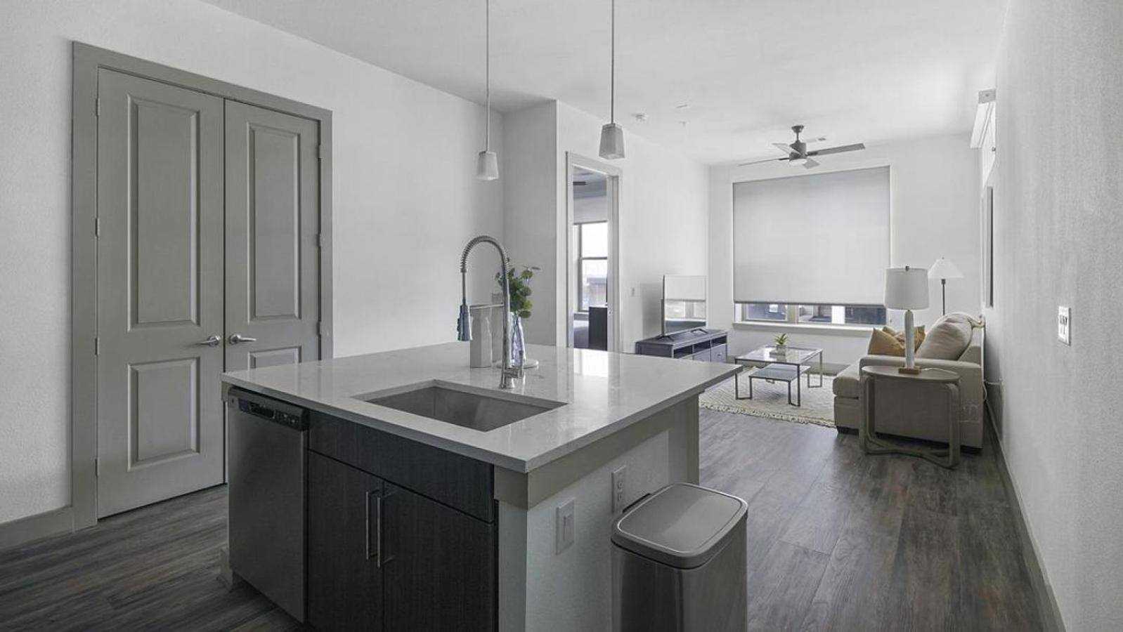 Landing - Modern Apartment With Amazing Amenities Χιούστον Εξωτερικό φωτογραφία