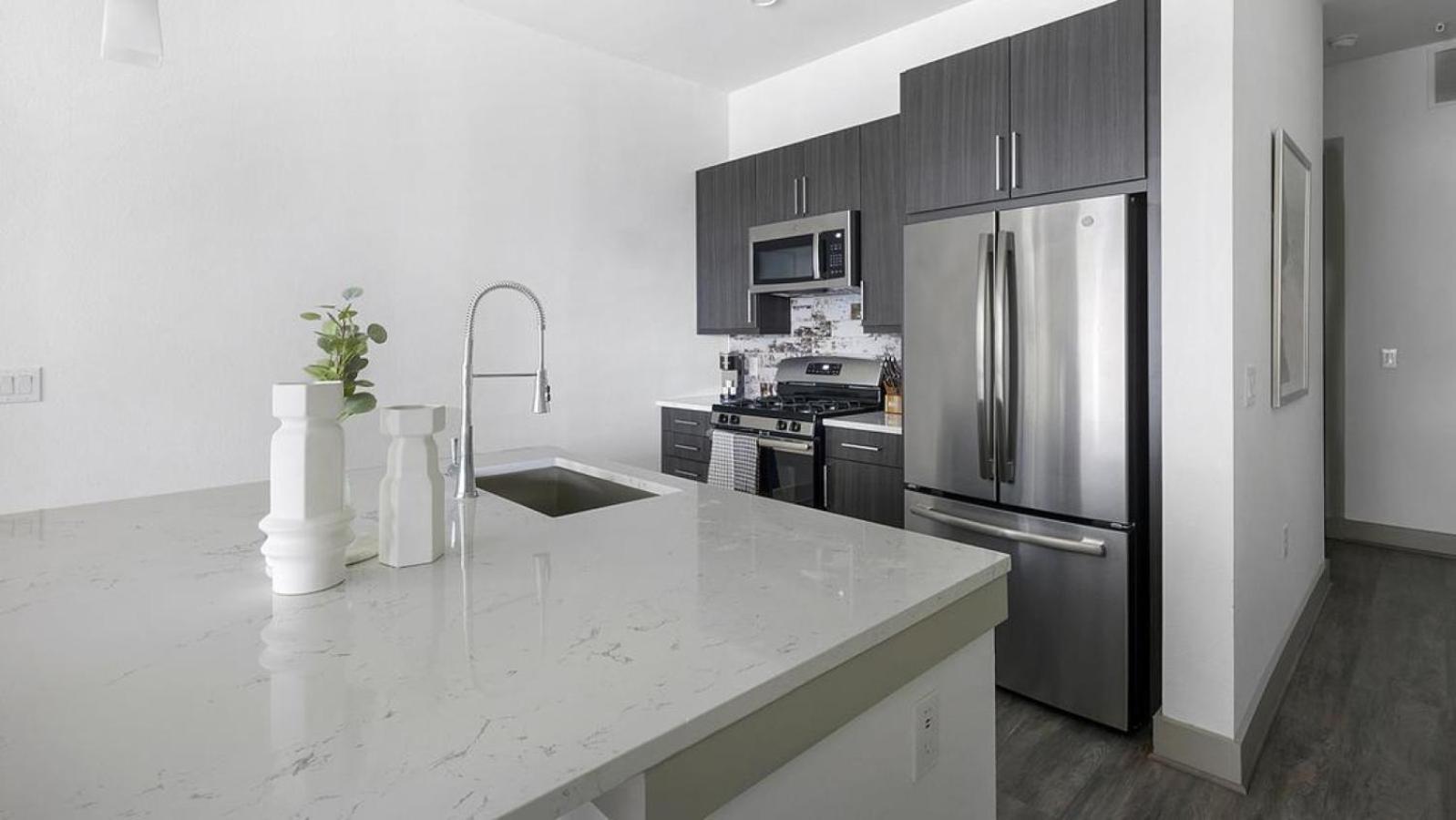 Landing - Modern Apartment With Amazing Amenities Χιούστον Εξωτερικό φωτογραφία